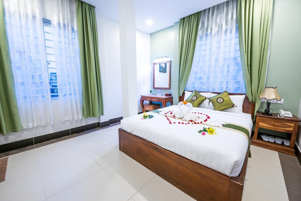 NKS Hotel Phnom-Penh Buitenkant foto